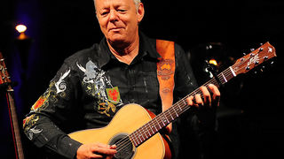 Gitaristički virtuoz Tommy Emmanuel održao fenomenalan koncert u Perivoju Vladimira Nazora. Foto: Nenad Marčev Gitaristički virtuoz Tommy Emmanuel održao fenomenalan koncert u Perivoju Vladimira Nazora. Foto: Nenad Marčev