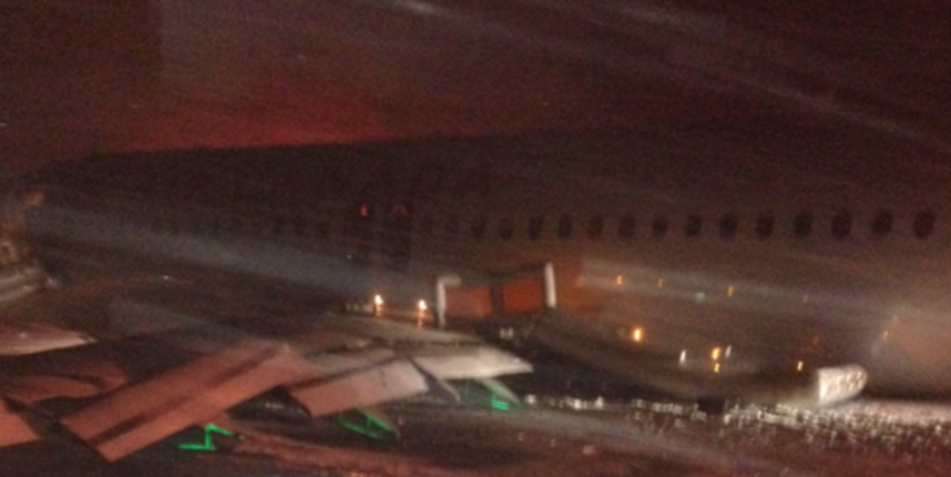 Kanada: Airbus A320 Air Canade promašio pistu, , Foto: twitter Kanada: Airbus A320 Air Canade promašio pistu, , Foto: twitter