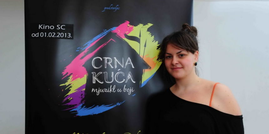 Rasplesani mladi ansambl “Crne kuće” Rasplesani mladi ansambl “Crne kuće”