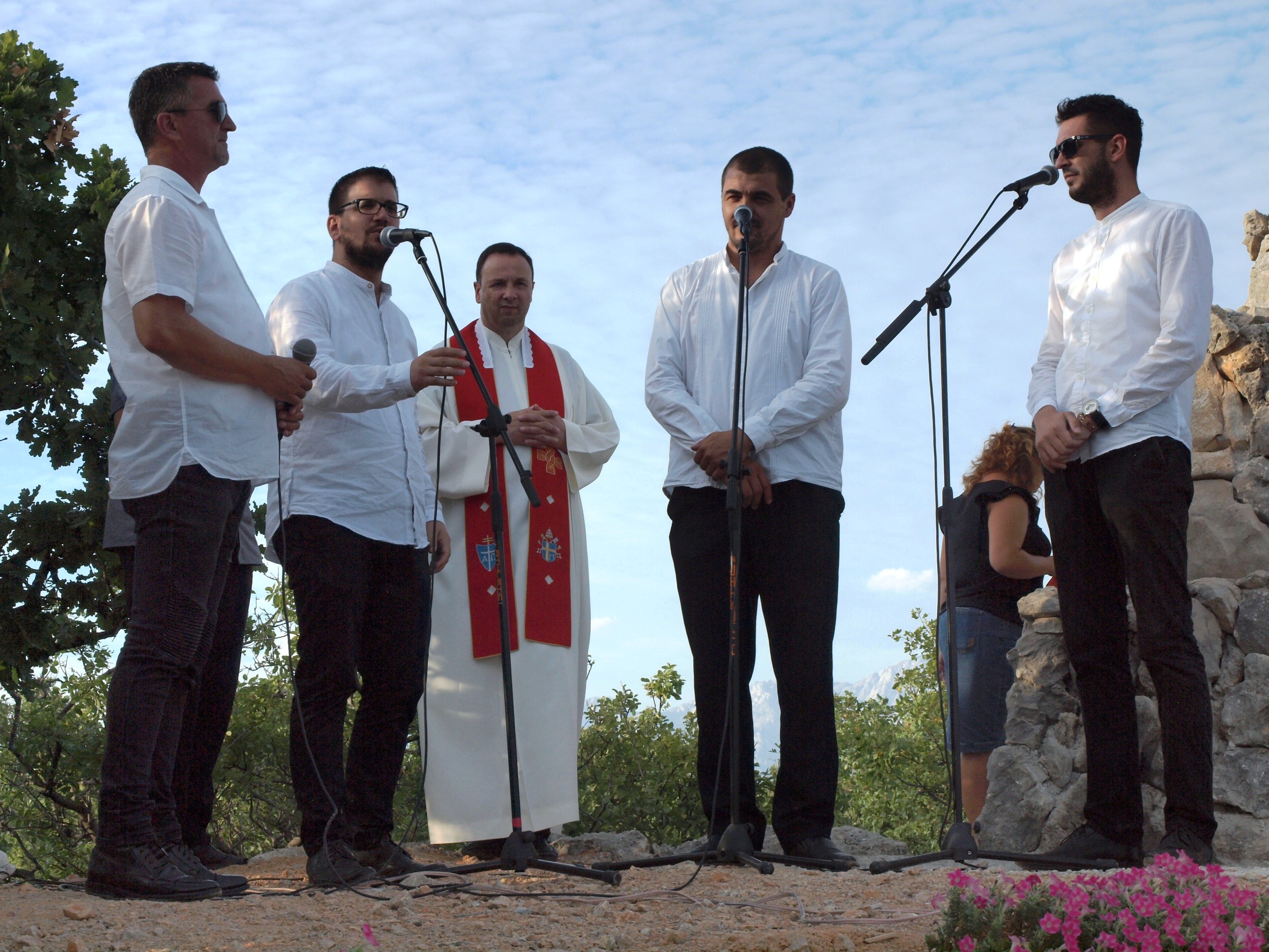 Blagosolov križa na brdu Brisnica Blagosolov križa na brdu Brisnica