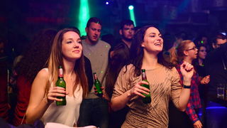 Mjesni Odbor u Maraschino Baru. Foto: Iva Perinčić Mjesni Odbor u Maraschino Baru. Foto: Iva Perinčić