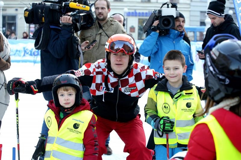 FIS World Snow Day za klince u društvu s Ivicom Kostelićem FIS World Snow Day za klince u društvu s Ivicom Kostelićem