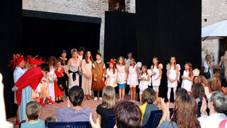 Polaznici dramsko lutkarske radionice Donatolina iz Kazališta lutaka Zadar gostovali su na ovogodišnjem Međunarodnom dječjem festivalu u Šibeniku sa predstavom “Šuma Striborova”, foto: Dino Bara Polaznici dramsko lutkarske radionice Donatolina iz Kazališta lutaka Zadar gostovali su na ovogodišnjem Međunarodnom dječjem festivalu u Šibeniku sa predstavom “Šuma Striborova”, foto: Dino Bara