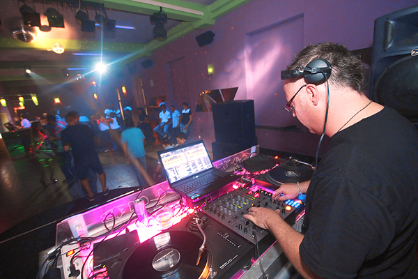 DJ Marcel Escobar u klubu Satir (Foto:Saša Čuka)