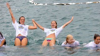 Danas se na zadarskoj rivi cetvrtu godinu za redom odrzava manifestacija Milenijum Jump. Foto : Andrija Lucic / CROPIX