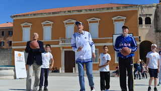 Košarkaške legende zaigrale sa Zadranima na Forumu Košarkaške legende zaigrale sa Zadranima na Forumu