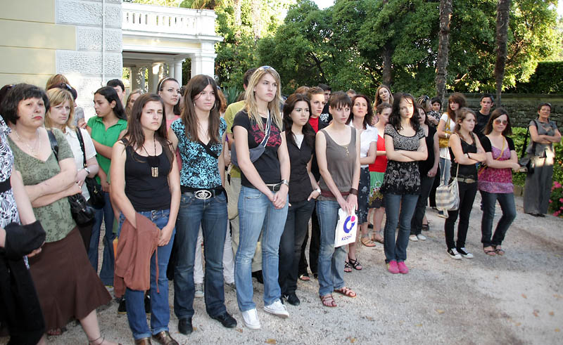 Image 1141221 (auto)