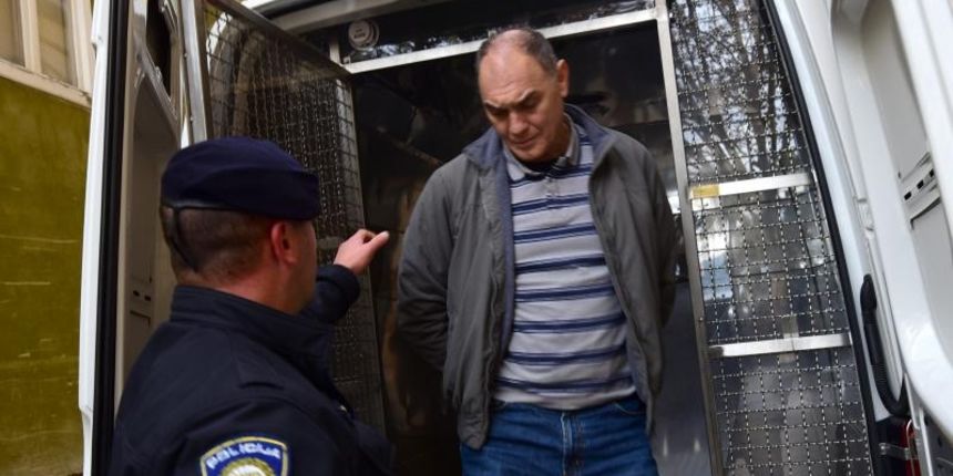 Zlatko Svirčić osumnjičen zbog dvostrukog pokušaja ubojstva priveden je istražnom sucu, foto: Dino Stanin/PIXSELL Zlatko Svirčić osumnjičen zbog dvostrukog pokušaja ubojstva priveden je istražnom sucu, foto: Dino Stanin/PIXSELL