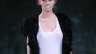 U trgovackom centru West gate sinoc zapoceo modni dogadjaj Nivea Cro A Porter. U trgovackom centru West gate sinoc zapoceo modni dogadjaj Nivea Cro A Porter.