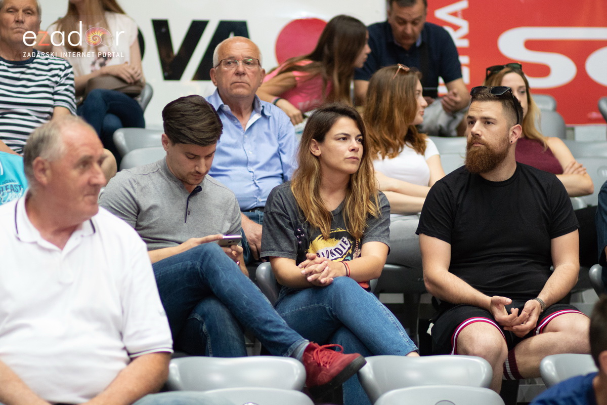 Polufinale doigravanja HT Premijer lige, 1. utakmica: KK Zadar – KK Cibona 89-78