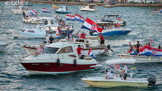 Zadar priredio čudesan doček svojim Vatrenim herojima (1)