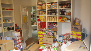 Zadarski sportaši i sportski novinari velikog srca napunili Socijalnu samoposlugu Zadarski sportaši i sportski novinari velikog srca napunili Socijalnu samoposlugu