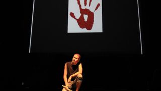 U suradnji HNK Zadar i Kazališne udruge “Igrajmo se” premijerno je izvedena predstava “Sasvim sam popubertetio” u režiji Žane Bumber. foto: Iva Perinčić U suradnji HNK Zadar i Kazališne udruge “Igrajmo se” premijerno je izvedena predstava “Sasvim sam popubertetio” u režiji Žane Bumber. foto: Iva Perinčić