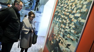 Desinic, 131111.
Otvorenje dvora Veliki tabor nakon restauratorskih radova. Izmedju ostalih, na otvorenju su prisustvovali i ministar kulture Jasen Mesic, te potpredsjednik Hrvatskog sabora Ivan Jarnjak.
Foto: Boris Kovacev / CROPIX Desinic, 131111.
Otvorenje dvora Veliki tabor nakon restauratorskih radova. Izmedju ostalih, na otvorenju su prisustvovali i ministar kulture Jasen Mesic, te potpredsjednik Hrvatskog sabora Ivan Jarnjak.
Foto: Boris Kovacev / CROPIX