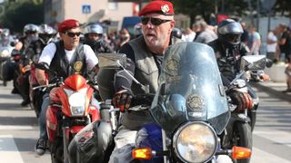 Knin: Mimohod motocikala i starodobnih vojnih vozila