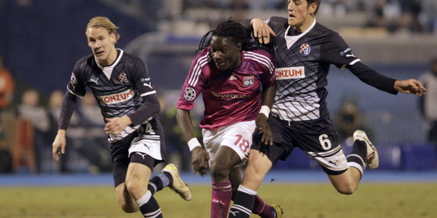 Zagreb, 071211.Stadion Maksimir.Nogometna utakmica Lige prvaka, skupina D, 6. kolo, Dinamo – LyonNa slici: Domagoj Vida 24, Bafetimbi Gomis 18, Arijan Ademi 6.Foto: Nenad Dugi / Cropix Zagreb, 071211.Stadion Maksimir.Nogometna utakmica Lige prvaka, skupina D, 6. kolo, Dinamo – LyonNa slici: Domagoj Vida 24, Bafetimbi Gomis 18, Arijan Ademi 6.Foto: Nenad Dugi / Cropix