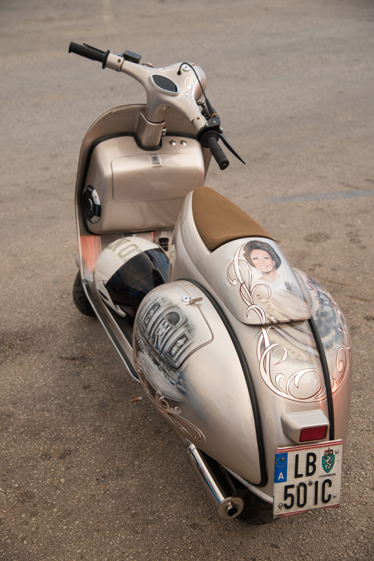 Vespaši zauzeli Biograd, foto: Vinko Pešić