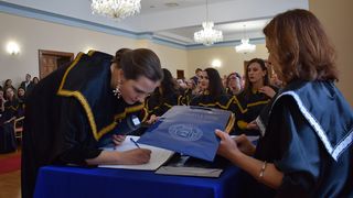 Na Sveučilištu u Zadru promovirano 160 magistrica i magistara Na Sveučilištu u Zadru promovirano 160 magistrica i magistara