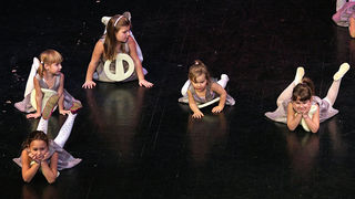 HKK Zadar – Plesna predstava: “Problemi jedne klinceze” (foto: Marin Gospić)