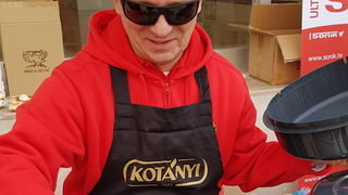 Turopoljsko srce srcu Zadra: Buševačke delicije i folklorni program na Forumu