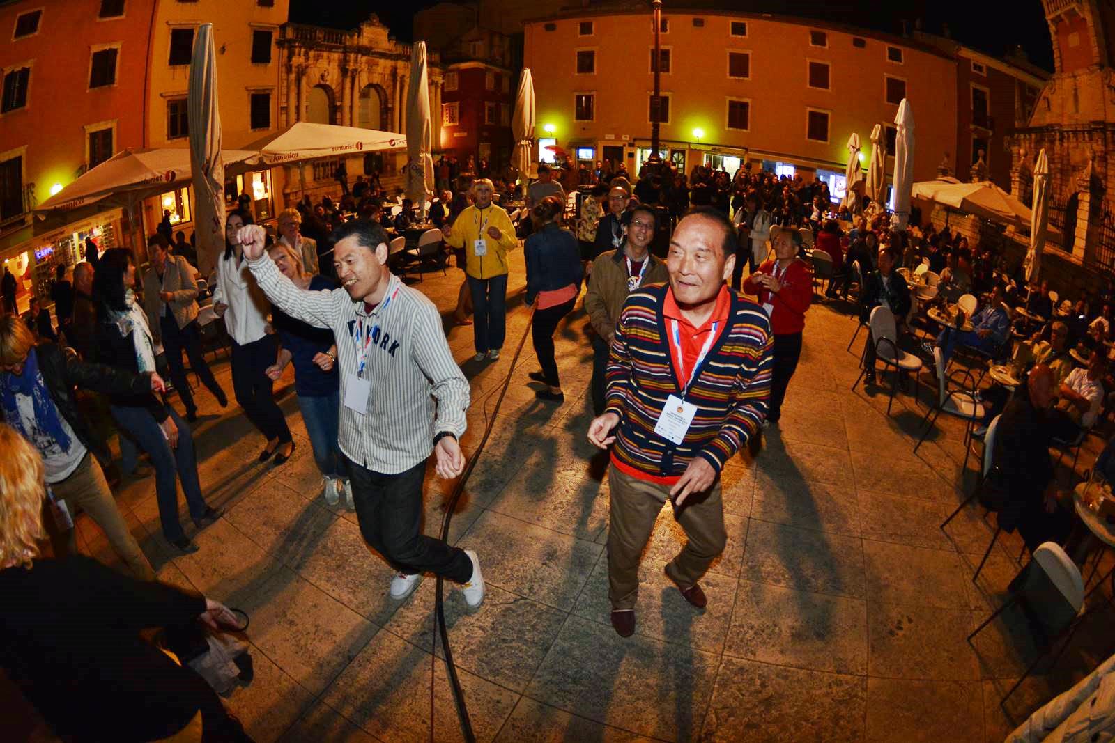 FIMBA After party na Narodnom trgu uz bend Songbusters FIMBA After party na Narodnom trgu uz bend Songbusters