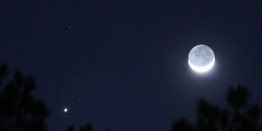 Pogled prema zapadu: nebeski poljubac Jupitera i Venere Pogled prema zapadu: nebeski poljubac Jupitera i Venere