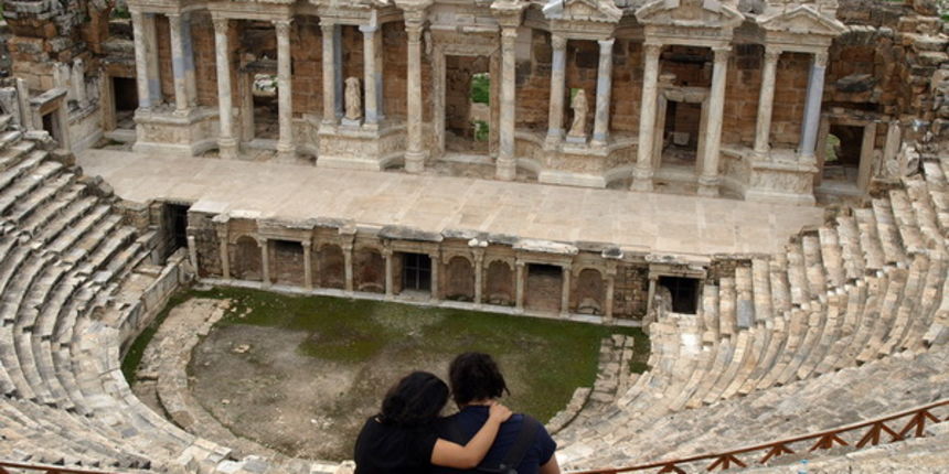 OLYMPUS DIGITAL CAMERA OLYMPUS DIGITAL CAMERA