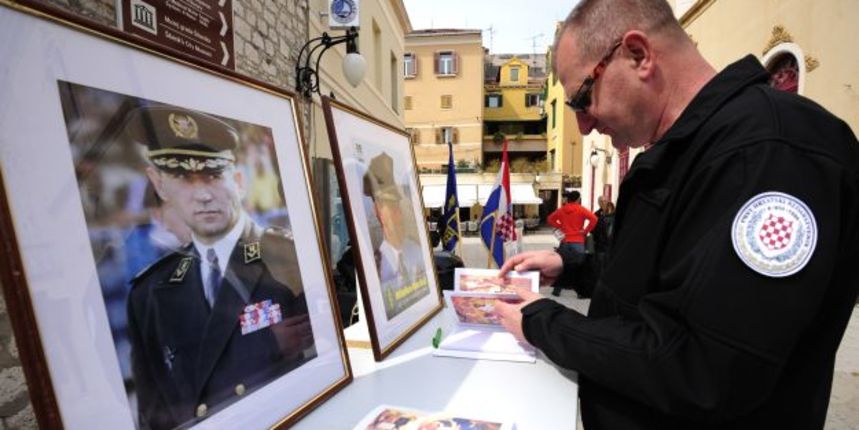 Šibenčani šalju uskršnje čestitke Gotovini i Markaču, foto-Cropix