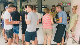 Turanjska fešta u Menfisto baru, 16.7.2015. (foto: Ivan Toman) Turanjska fešta u Menfisto baru, 16.7.2015. (foto: Ivan Toman)