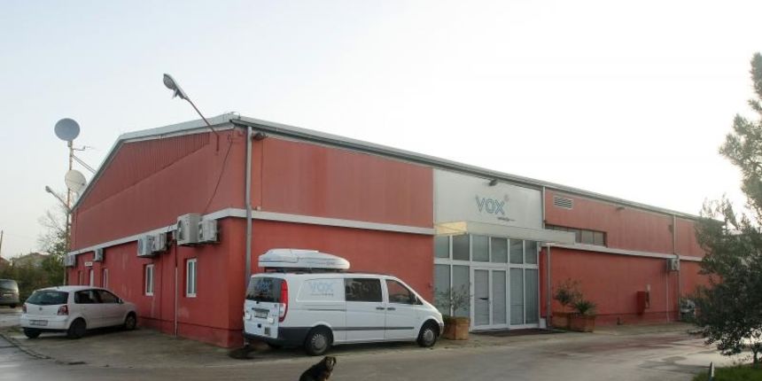 Image 378485 (auto) Image 378485 (auto)