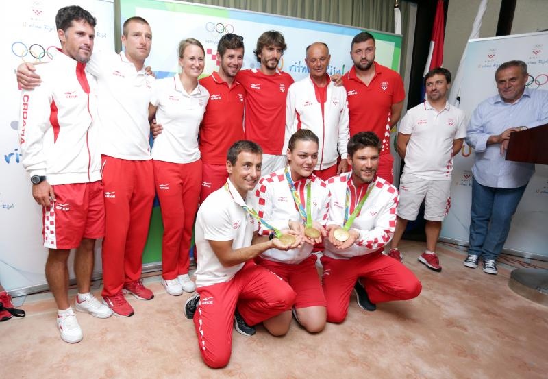 Hrvatski olimpijci svečano dočekani na Plesu. Sandra Perković, Šime Fantela, Igor Marenić, Tonči Stipanović. Photo: Luak Sanzl/PPIXSELL Hrvatski olimpijci svečano dočekani na Plesu. Sandra Perković, Šime Fantela, Igor Marenić, Tonči Stipanović. Photo: Luak Sanzl/PPIXSELL