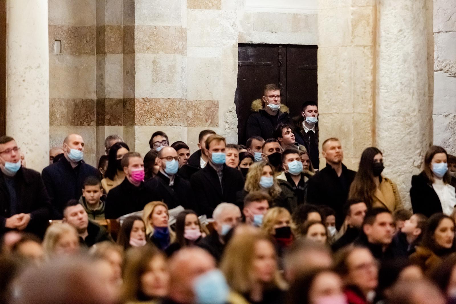 Polnoćka u katedrali svete Stošije
