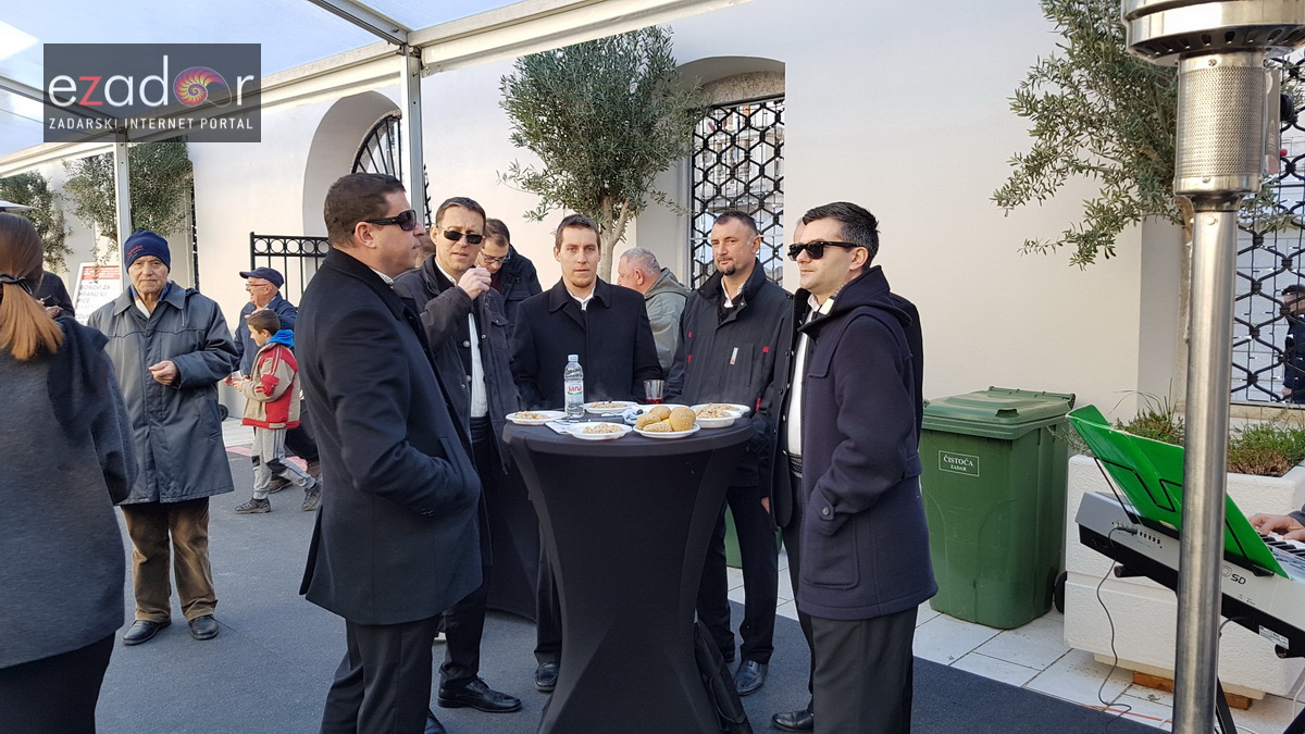 Priprema rižota s plodovima mora u sklopu Tuna, Sushi & Wine Festivala Priprema rižota s plodovima mora u sklopu Tuna, Sushi & Wine Festivala