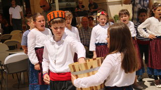 OŠ Zadarski otoci, učenici na Narodnom trgu