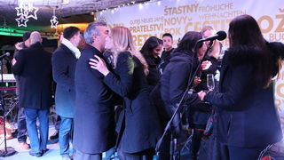 Virani 2016. godinu dočekali uz Lidiju Bačić, Leteći odred i spektakularan vatromet Virani 2016. godinu dočekali uz Lidiju Bačić, Leteći odred i spektakularan vatromet