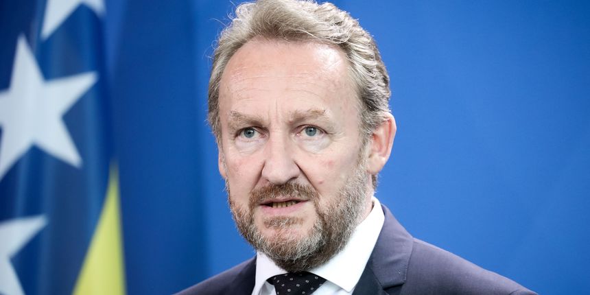 Bakir Izetbegović Bakir Izetbegović