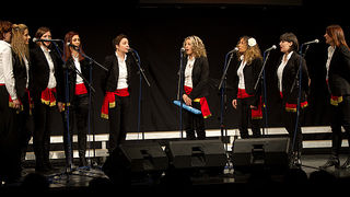 HNK Zadar: “Ljubi s ljubavlju”, foto: Leo Banić HNK Zadar: “Ljubi s ljubavlju”, foto: Leo Banić