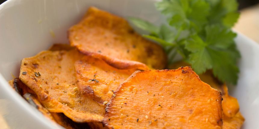 Batat: bogat kalijem, pomaže u borbi protiv povišenog krvnog tlaka, čime se smanjuje rizik erektilne disfunkcije kod muškaraca. Vitamin A pomaže i u povećanju ženske plodnosti