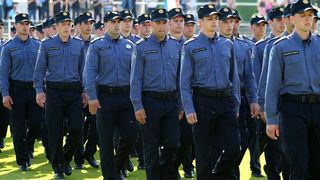 Svečano postrojavanje na stadionu u Kranjčevićevoj u povodu Dana Oružanih snaga Republike Hrvatske. Foto. PIXSELL Svečano postrojavanje na stadionu u Kranjčevićevoj u povodu Dana Oružanih snaga Republike Hrvatske. Foto. PIXSELL