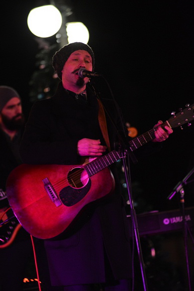 Advent u Zadru: Pavel raspjevao i rasplesao Zadrane na Trgu Petra Zoranića. Foto: Iva Perinčić Advent u Zadru: Pavel raspjevao i rasplesao Zadrane na Trgu Petra Zoranića. Foto: Iva Perinčić