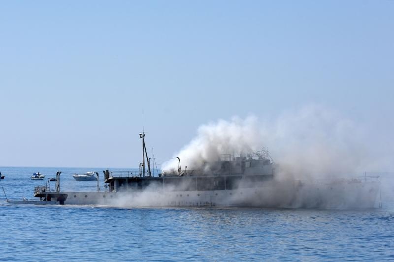 Premantura: Admiralski brod Vis potopljen kako bi postao ronilačka atrakcija. Photo: Duško Marušić/PIXSELL