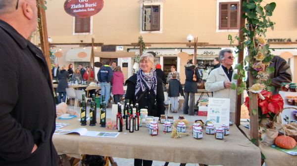 Narodni trg: Dalmatinska eko fešta Narodni trg: Dalmatinska eko fešta