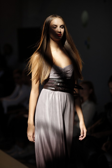 Zagreb, 300911.
Sajam mode Fashion.hr, koji je na Zagrebackom velesajmu okupio 90 izlagaca iz Hrvatske i 29 iz regije, otvorila je predsjednica Vlade RH Jadranka Kosor. 
Na slici: modna revija Bellissima Sarajevo.
Foto: Dragan Matic / Cropix