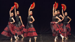 Božićna čestitka plesnog odjela Glazbene škole Blagoje Bersa