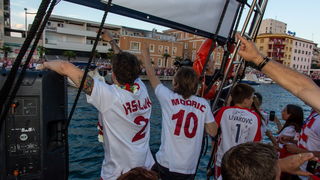 Veličanstven doček četvorice zadarskih Vatrenih od Gradskog mosta do Foruma