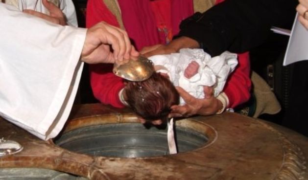 Krštenje (Foto: mojportal.hr)