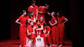 Igrajmo se: Zabranjeno mlađima od 15 strana A