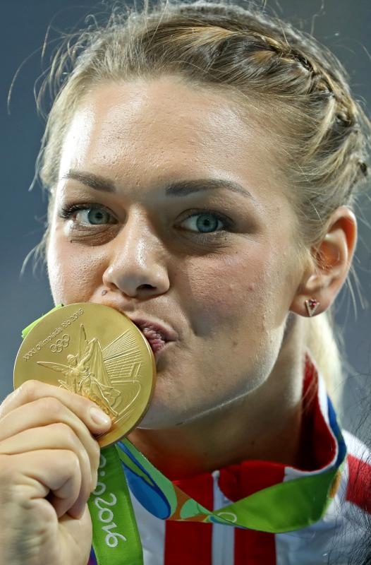 PI Rio de Janeiro, ceremonija dodjele medalja u ženskom disku: zlatnu medalju osvojila je Sandra Perković. Photo: Igor Kralj/PIXSELL PI Rio de Janeiro, ceremonija dodjele medalja u ženskom disku: zlatnu medalju osvojila je Sandra Perković. Photo: Igor Kralj/PIXSELL