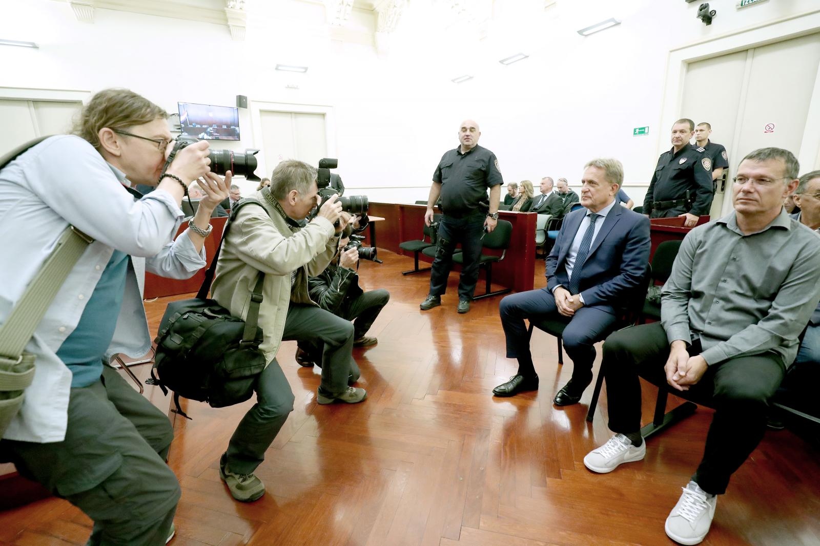 Kalmeta oslobođen u aferi Remorker, trojica suoptuženika proglašeni krivima Kalmeta oslobođen u aferi Remorker, trojica suoptuženika proglašeni krivima