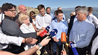 Ministri Butković i Ćorić obišli poplavljena područja u Zadarskoj županiji